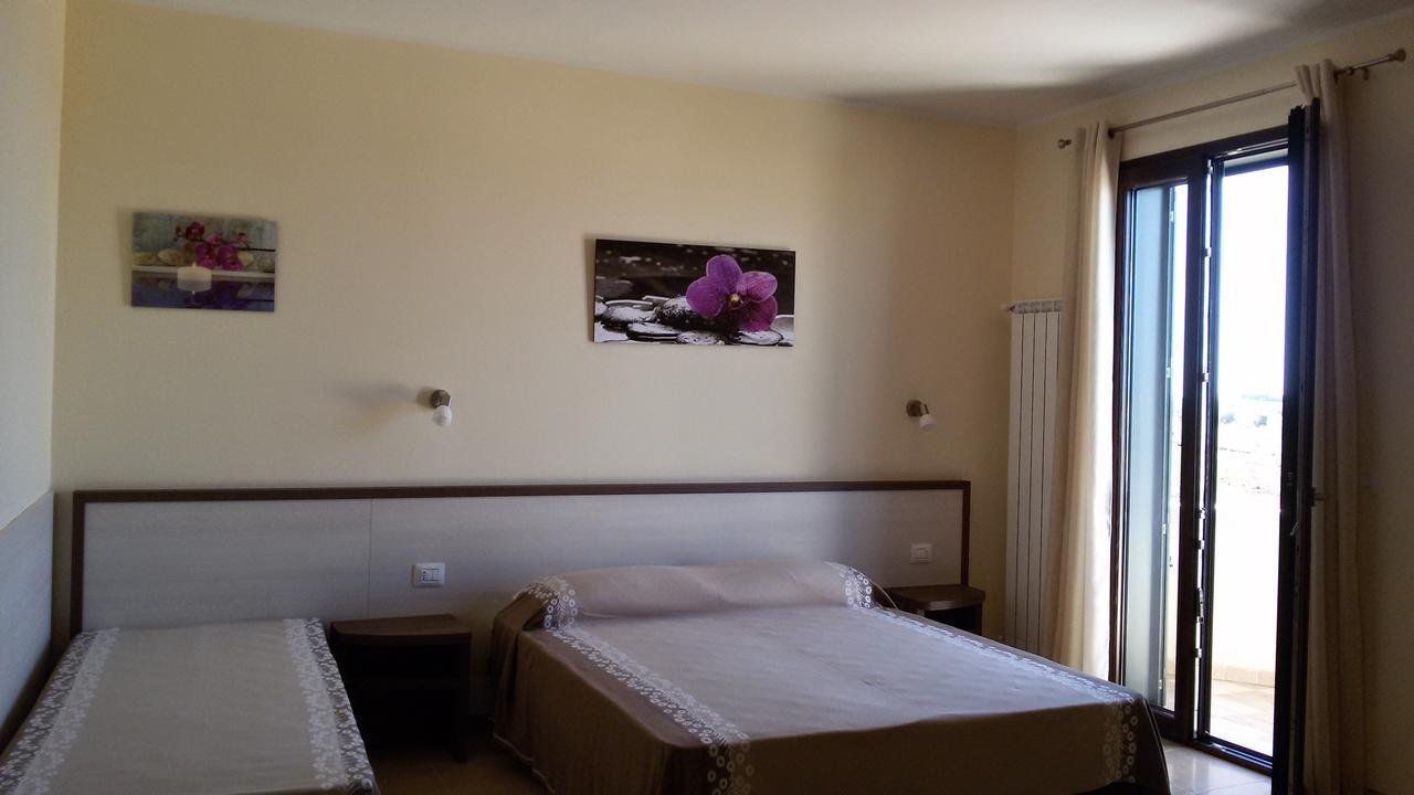 B&B Hotel Heliosウッジャーノ・ラ・キエーザ エクステリア 写真